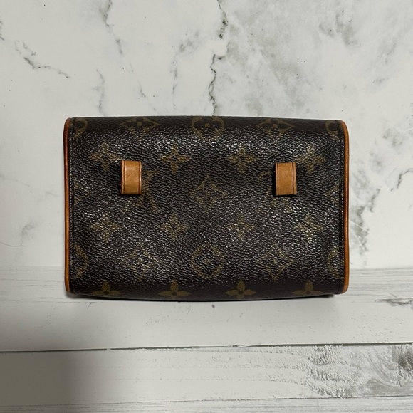 Louis Vuitton Florentine Waist Bag Monogram Canvas - Picture 9 of 11